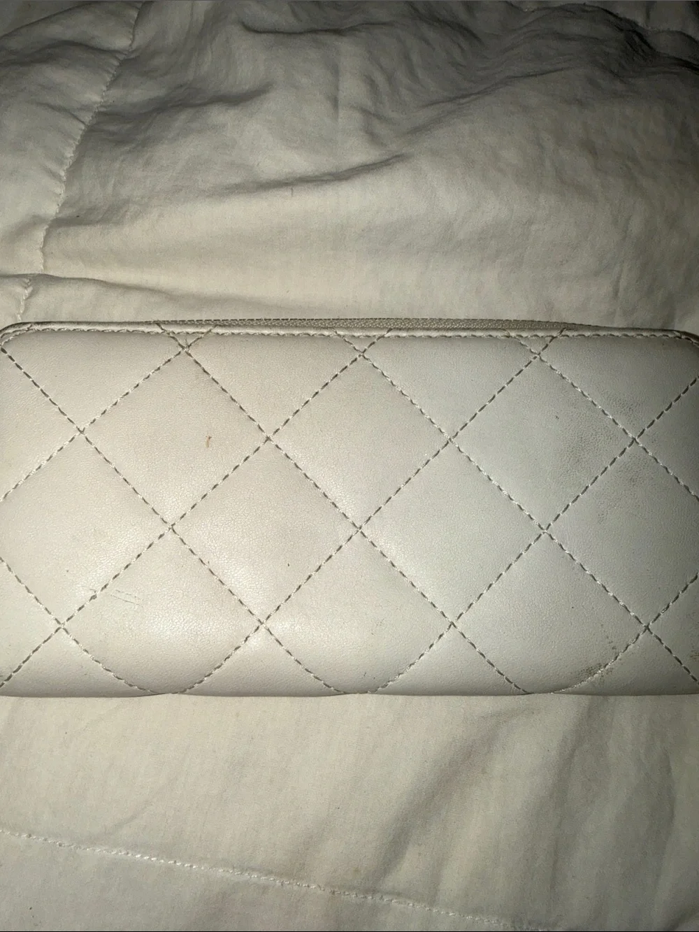 Michael Kors White Quilted Zip-Around Wallet with Gold Plate